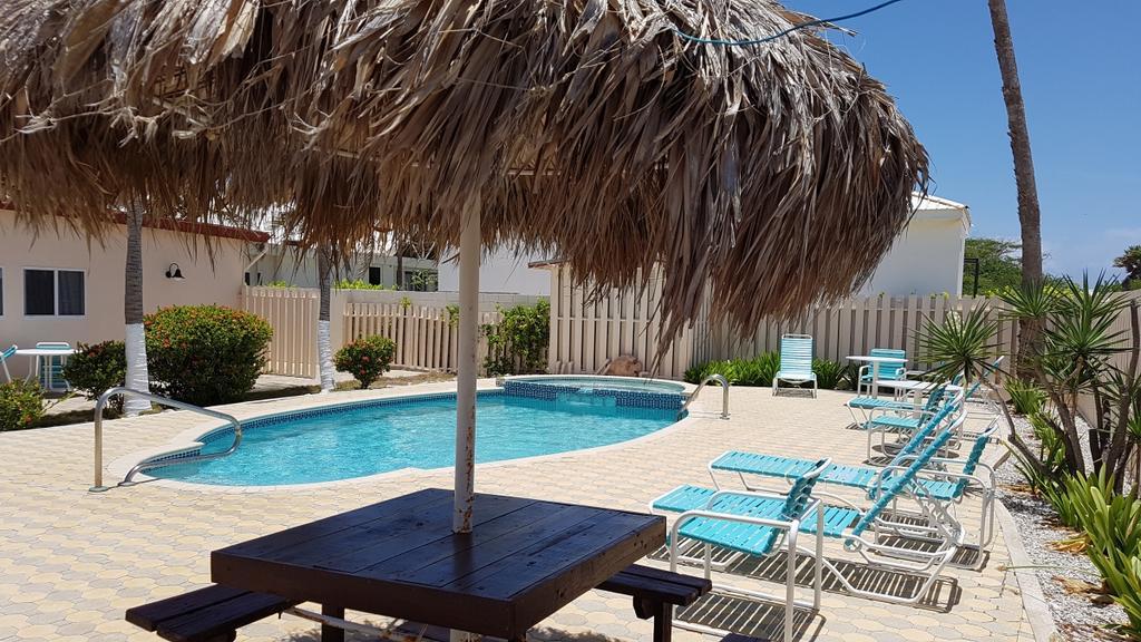 פאלם ביץ' Aruba Beach Villas מראה חיצוני תמונה
