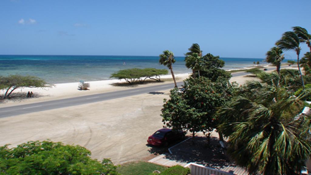 פאלם ביץ' Aruba Beach Villas מראה חיצוני תמונה